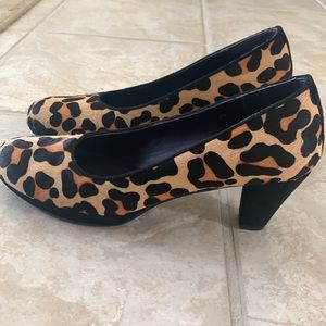 Animal print Vaneli heels